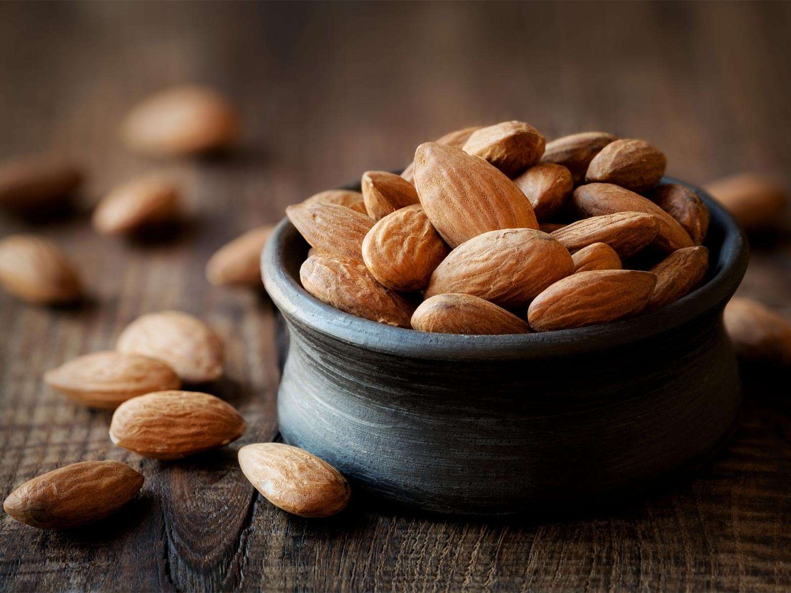Almonds for Prostate Health (And How Much to Eat to Ease BPH)